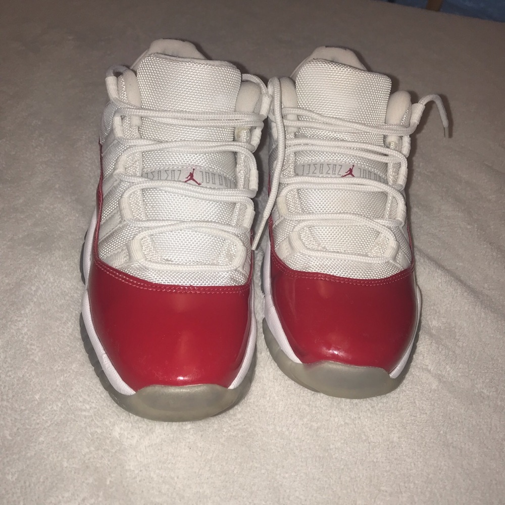 jordan 11 low cherry